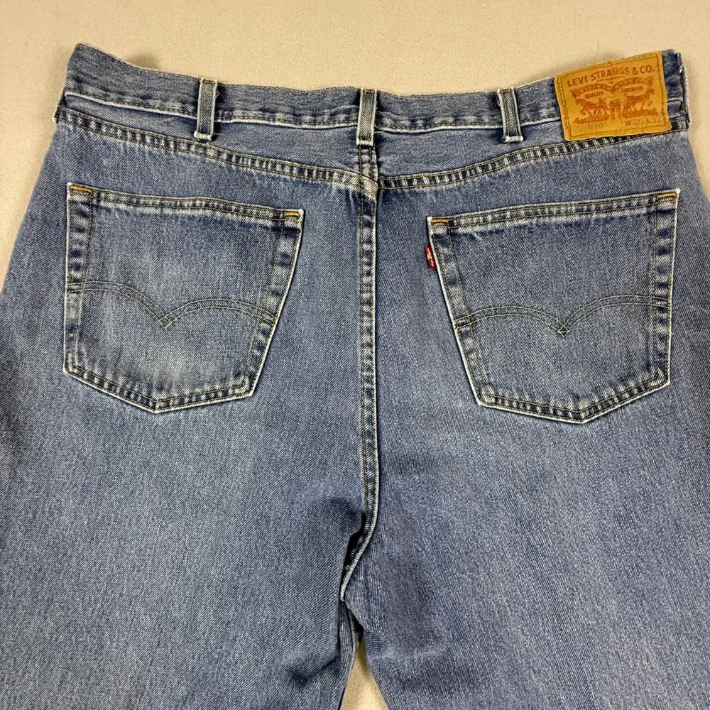 Levis 505 Regular Fit Jeans Mens 40x30‎ Blue Medium Wash Straight Leg Denim